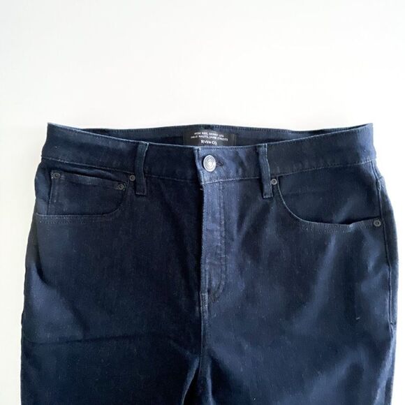 RW & Co // High Rise // Skinny Leg // Size 31 // EUC - Picture 2 of 7